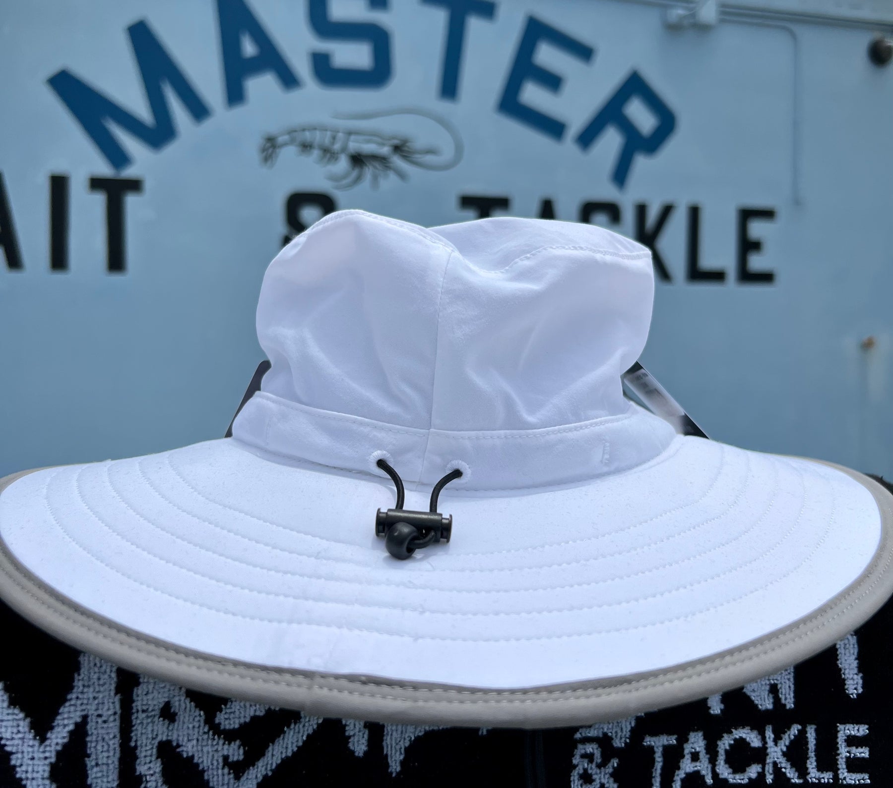 Deluxe Bucket Hat Bait Tackle - Master & – White